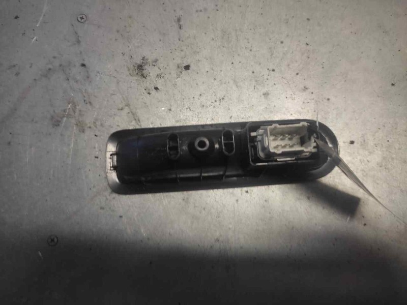 Recambio de mando elevalunas trasero izquierdo para renault scenic ii authentique referencia OEM IAM   6 PINS