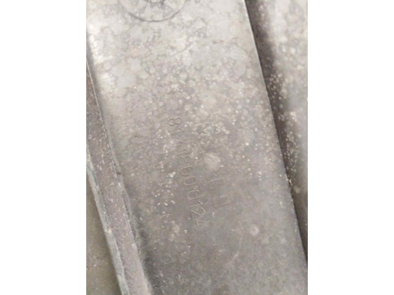 Recambio de tapa bateria para man tg - a 18.xxx fg / bb   (e3/e4) l referencia OEM IAM 81418600124  