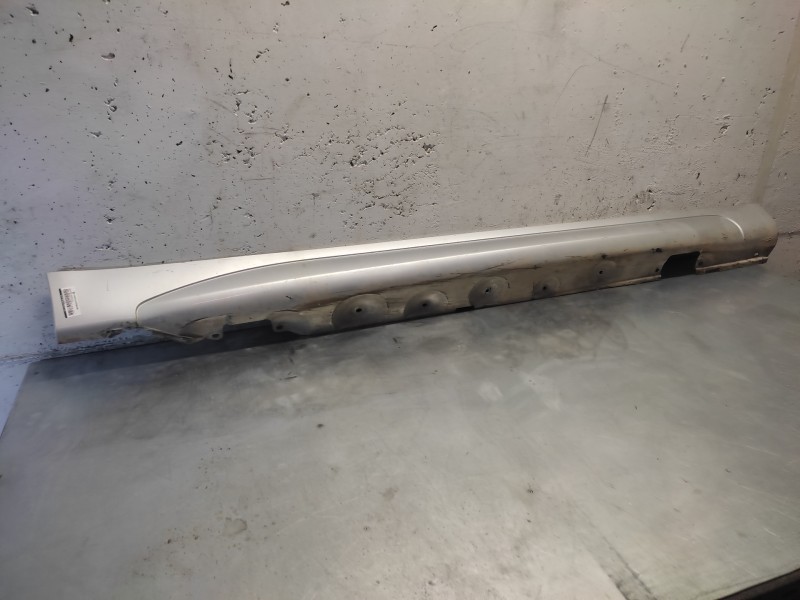 Recambio de estribo derecho para bmw serie 3 compact (e46) 320td referencia OEM IAM   