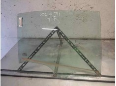 Recambio de luna trasera derecha para renault clio iii referencia OEM IAM   