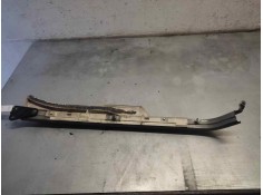 Recambio de guia puerta corredera derecha para peugeot 807 sv referencia OEM IAM    2