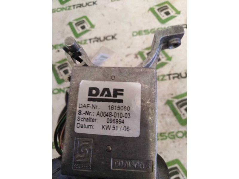 Recambio de mando intermitentes para daf serie xf105.xxx fsa 4x2 space-cab referencia OEM IAM 1615080  