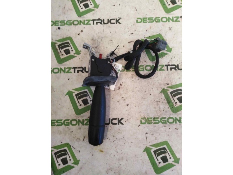 Recambio de mando intermitentes para daf serie xf105.xxx fsa 4x2 space-cab referencia OEM IAM 1615080  