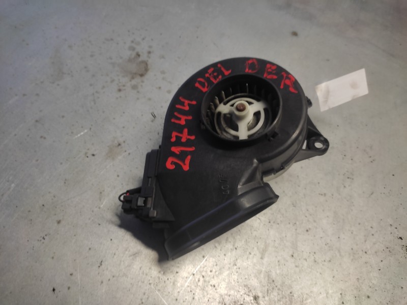 Recambio de motor calefaccion para peugeot 807 sv referencia OEM IAM 1485724080 3 PINS DELANTERO DERECHO