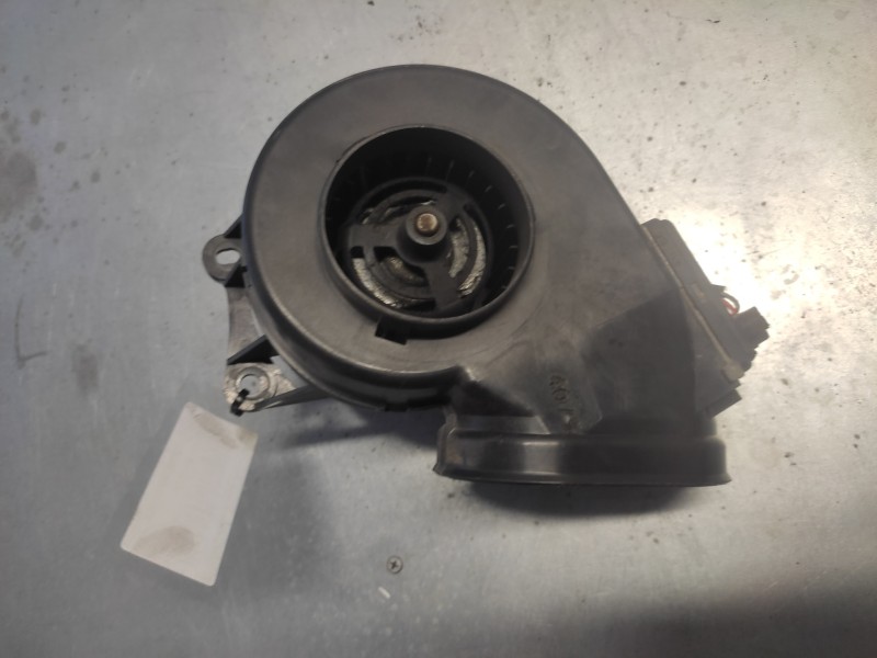 Recambio de motor calefaccion para peugeot 807 sv referencia OEM IAM 1485725080 3 PINS DELANTERO IZQUIERDO