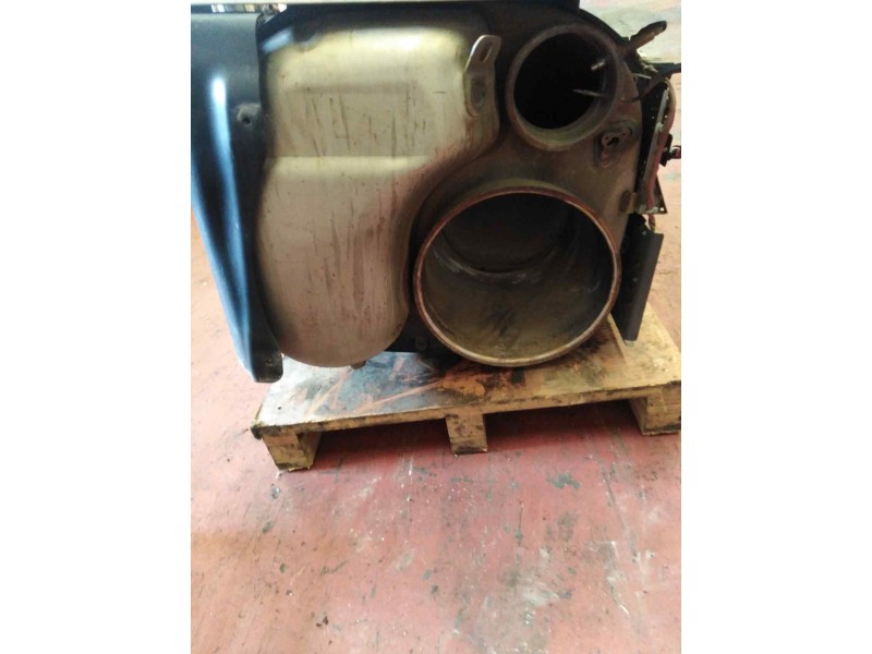 Recambio de catalizador para renault serie t fg 4x2 cabina high-sleeper referencia OEM IAM 7421364817  