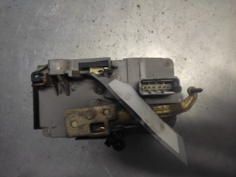 Recambio de cerradura puerta delantera izquierda para peugeot 807 sv referencia OEM IAM   6 PINS