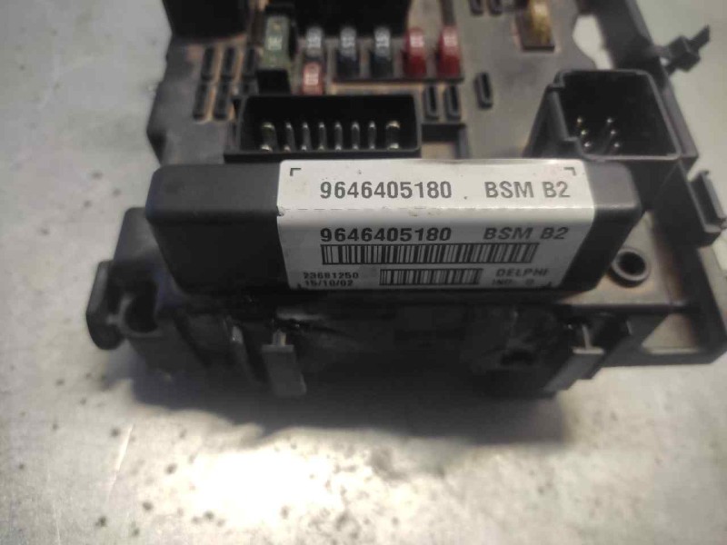 Recambio de caja reles / fusibles para peugeot 307 (s1) xr referencia OEM IAM 9646405180 23681250 BSM