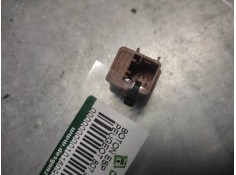 Recambio de boton esp para peugeot 807 sv referencia OEM IAM   3 PINS 2