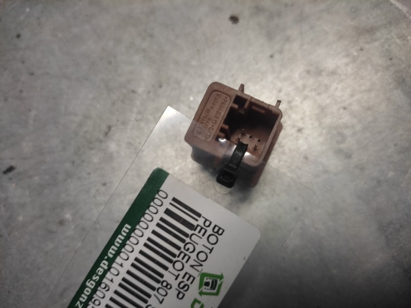 Recambio de boton esp para peugeot 807 sv referencia OEM IAM   3 PINS
