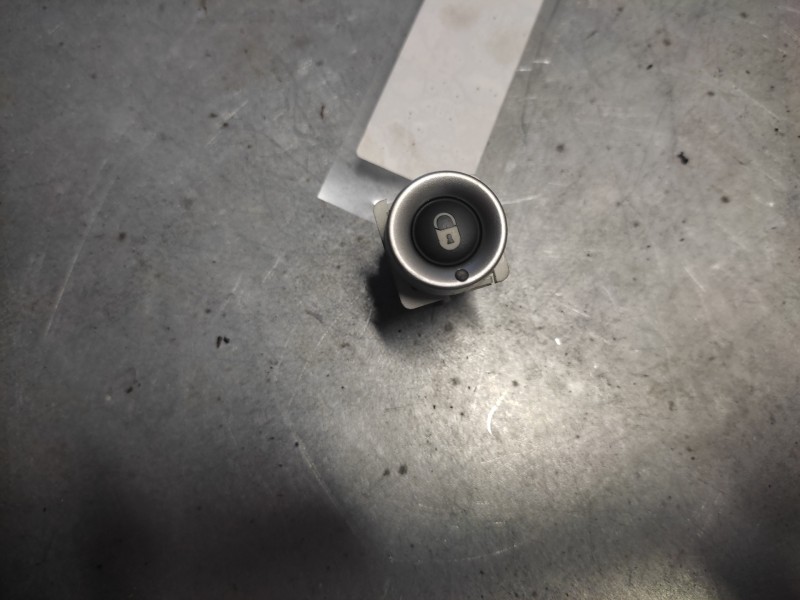 Recambio de mando cierre centralizado para peugeot 807 sv referencia OEM IAM   4 PINS