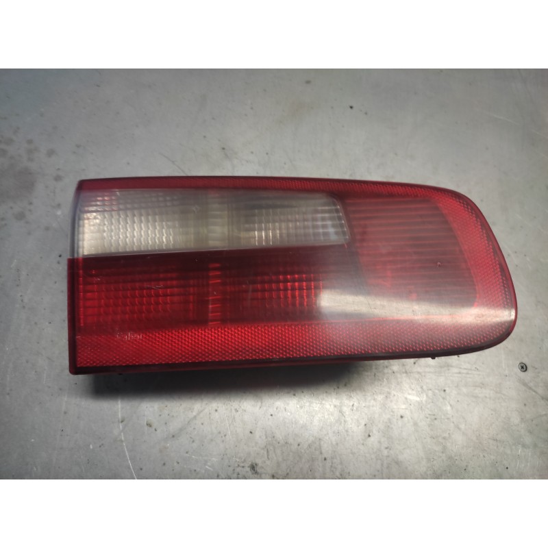 Recambio de piloto trasero izquierdo interior para renault laguna ii (bg0) authentique referencia OEM IAM   4 PINS