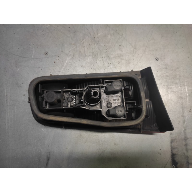 Recambio de piloto trasero derecho interior para renault laguna ii (bg0) authentique referencia OEM IAM   4 PINS