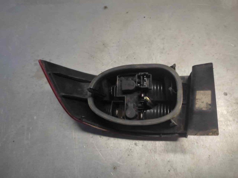 Recambio de piloto trasero izquierdo para renault laguna ii (bg0) authentique referencia OEM IAM   4 PINS