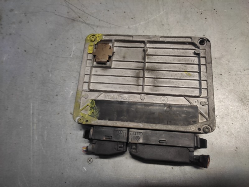 Recambio de centralita motor uce para volkswagen golf iv berlina (1j1) básico referencia OEM IAM 06A906019 5WP439503 