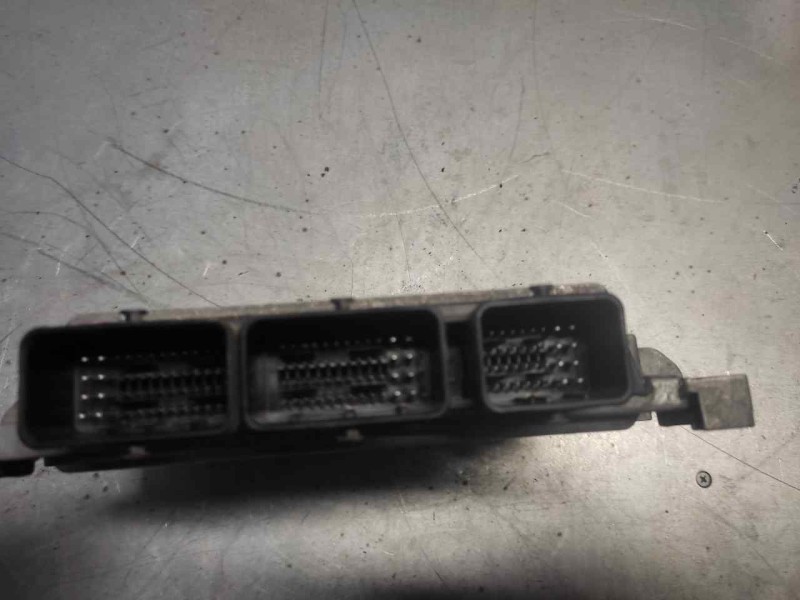 Recambio de centralita motor uce para renault scenic ii authentique referencia OEM IAM 8200804775 8200807626 S122326113A