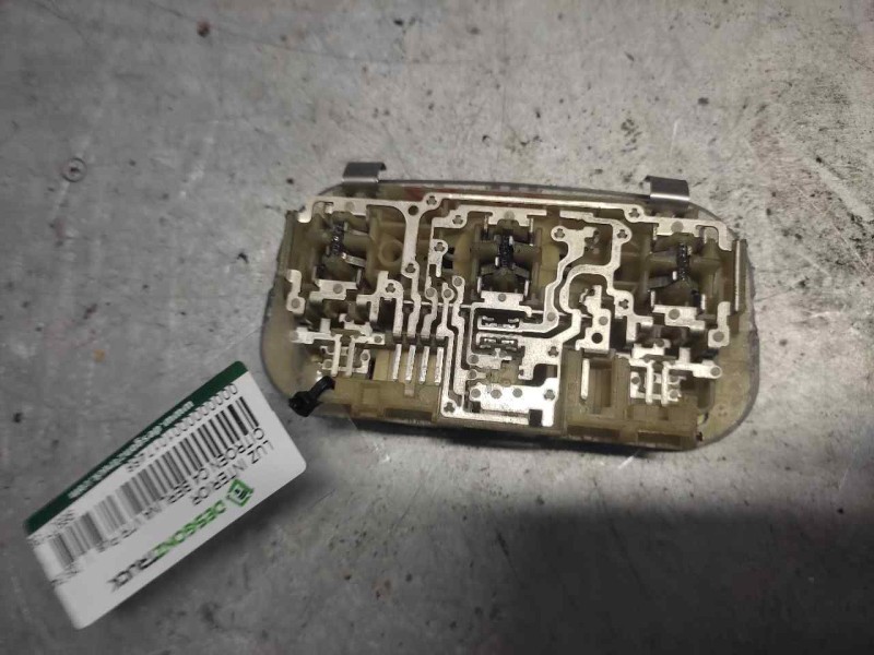Recambio de luz interior para citroen c4 berlina vtr plus referencia OEM IAM 9680713880  