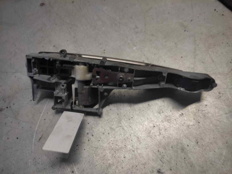 Recambio de maneta exterior trasera derecha para peugeot 308 sw confort referencia OEM IAM 9680168580  