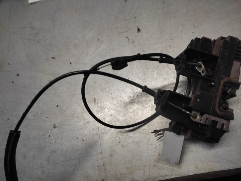 Recambio de cerradura puerta trasera derecha para opel vectra c berlina comfort referencia OEM IAM   