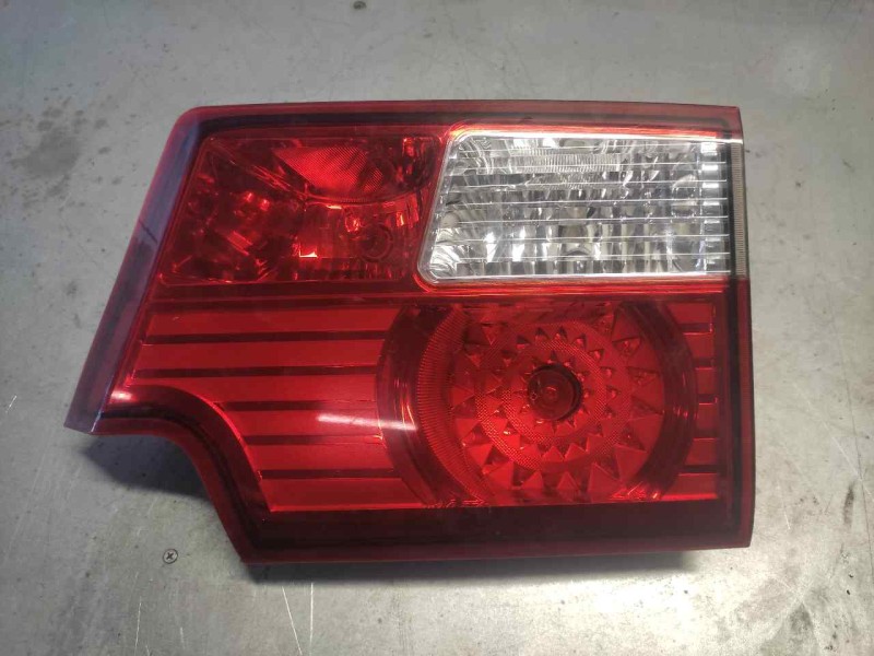 Recambio de piloto trasero izquierdo interior para ssangyong kyron 270 xdi limited 4wd referencia OEM IAM   