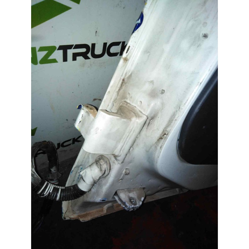 Recambio de puerta delantera derecha para scania serie 4 (p/r 124 l) 11.7 diesel referencia OEM IAM   