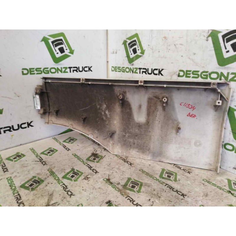 Recambio de moldura trasera cabina para man tg - a 18.xxx 12.8 diesel referencia OEM IAM DERECHA  