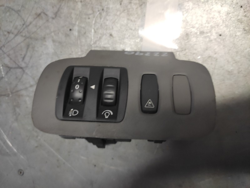 Recambio de boton regulacion de faros para renault scenic ii authentique referencia OEM IAM 8200121805  