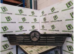 Recambio de rejilla delantera central para mercedes atego 4 cyl. 4x2 2005  4.3 diesel (om 904 la) referencia OEM IAM    2