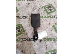 Recambio de enganche de cinturon izquierdo para mercedes atego 4 cyl. 4x2 2005  4.3 diesel (om 904 la) referencia OEM IAM    2