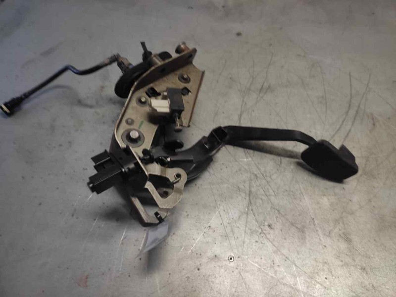 Recambio de pedal embrague para ford fiesta (cb1) econetic referencia OEM IAM   