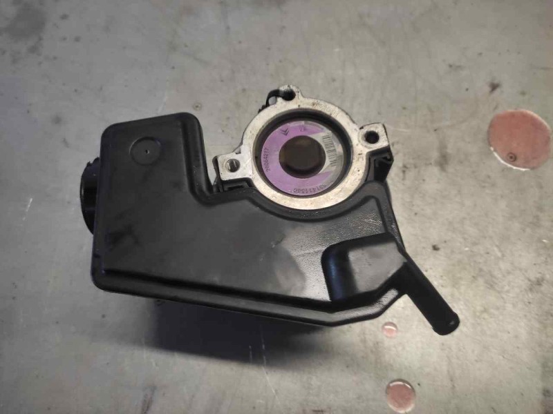 Recambio de bomba servodireccion para peugeot 206 berlina 1.4 referencia OEM IAM 96531411580  