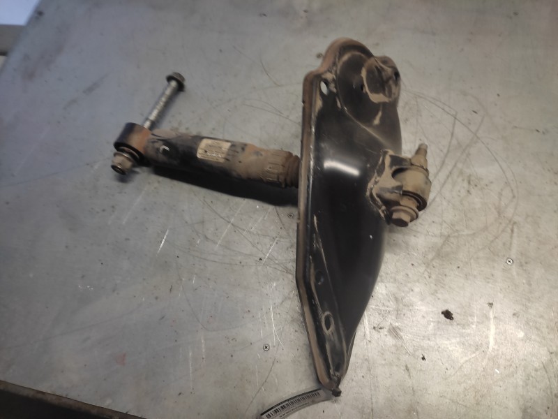 Recambio de amortiguador trasero derecho para citroen c4 grand picasso exclusive referencia OEM IAM   