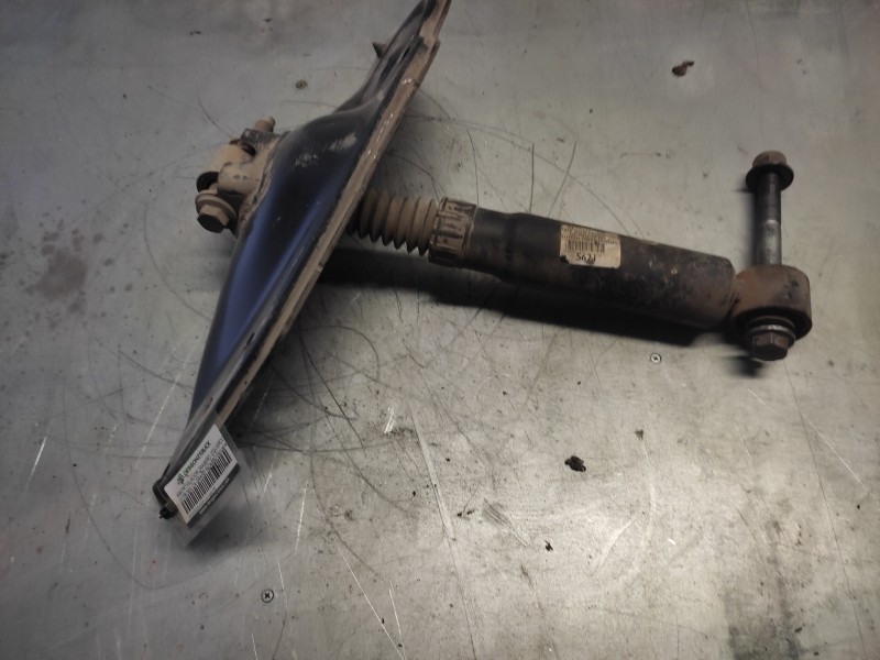 Recambio de amortiguador trasero izquierdo para citroen c4 grand picasso exclusive referencia OEM IAM   