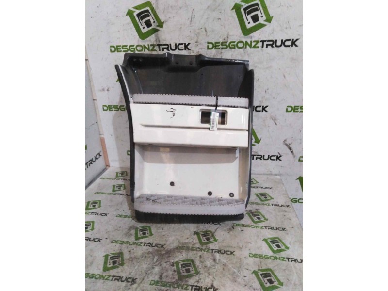 Recambio de peldaño derecho para scania serie p/g/r (c-clase) referencia OEM IAM   