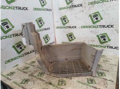 Recambio de peldaño izquierdo para renault g 230 (166/169/177 kw) 8.8 diesel referencia OEM IAM   