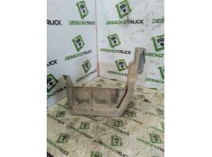 Recambio de peldaño izquierdo para renault g 230 (166/169/177 kw) 8.8 diesel referencia OEM IAM    2