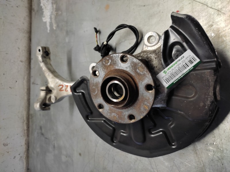 Recambio de mangueta delantera izquierda para audi a4 berlina (8e) 2.5 tdi (114kw) referencia OEM IAM   