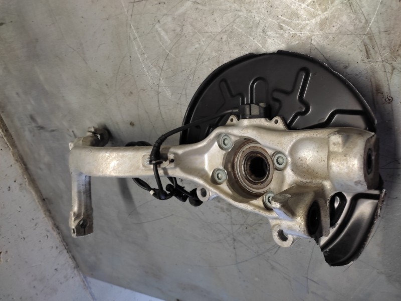 Recambio de mangueta delantera izquierda para audi a4 berlina (8e) 2.5 tdi (114kw) referencia OEM IAM   