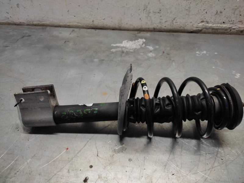 Recambio de amortiguador delantero derecho para peugeot 308 sw confort referencia OEM IAM   