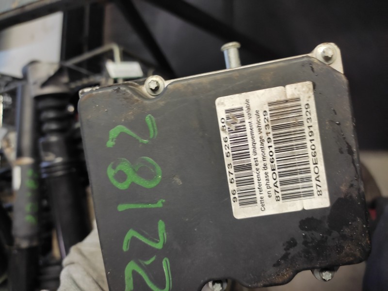 Recambio de abs para citroen c4 berlina vtr plus referencia OEM IAM 9657352680 9657352680 87AOE60191329