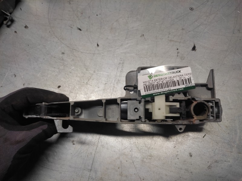 Recambio de maneta exterior delantera derecha para peugeot 407 st confort referencia OEM IAM 9653401580  