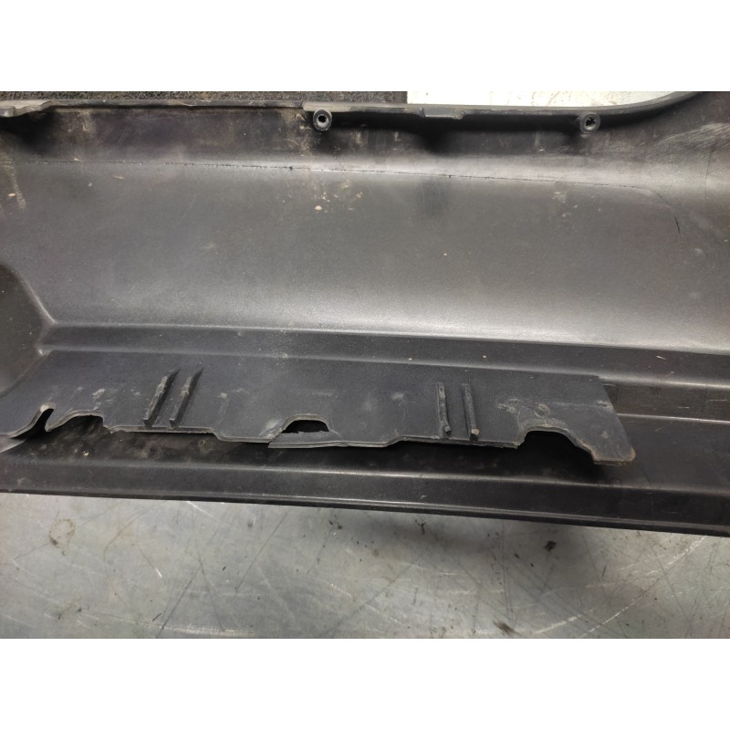 Recambio de paragolpes trasero para kia niro emotion plug-in hybrid referencia OEM IAM 86611G5000 TIENE ALGUNAS PESTAÑAS ROTAS 
