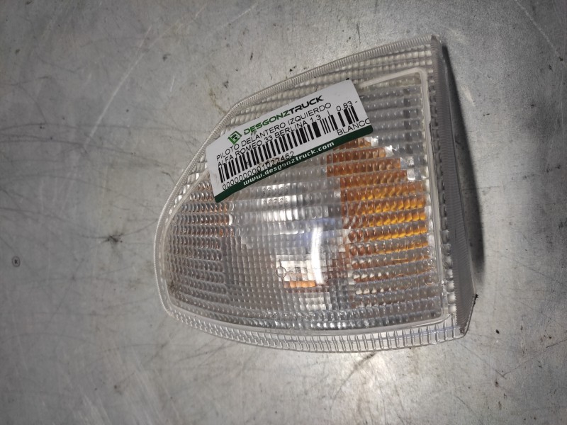 Recambio de piloto delantero izquierdo para alfa romeo 33 berlina 1.3 referencia OEM IAM BLANCO  
