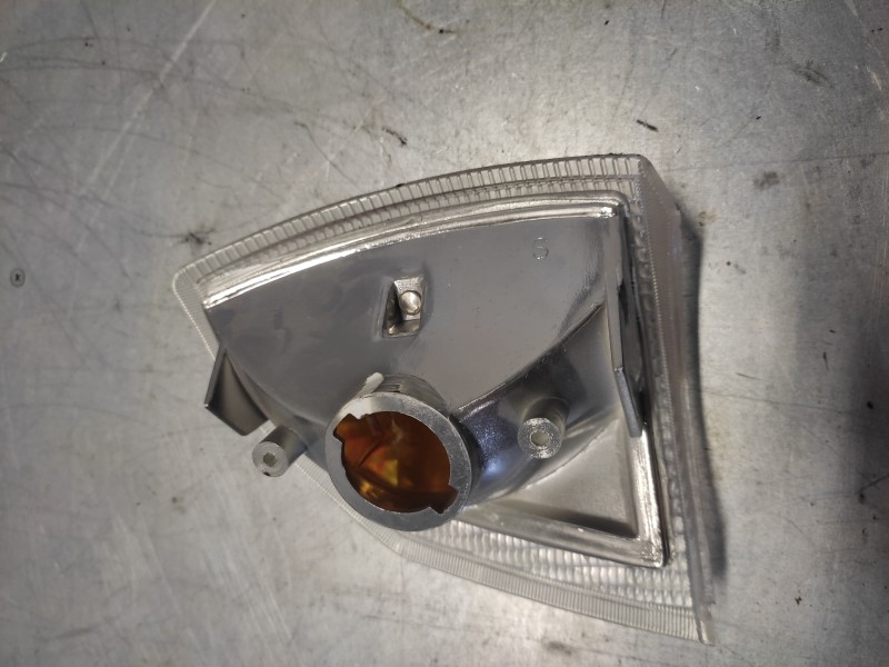 Recambio de piloto delantero izquierdo para alfa romeo 33 berlina 1.3 referencia OEM IAM BLANCO  