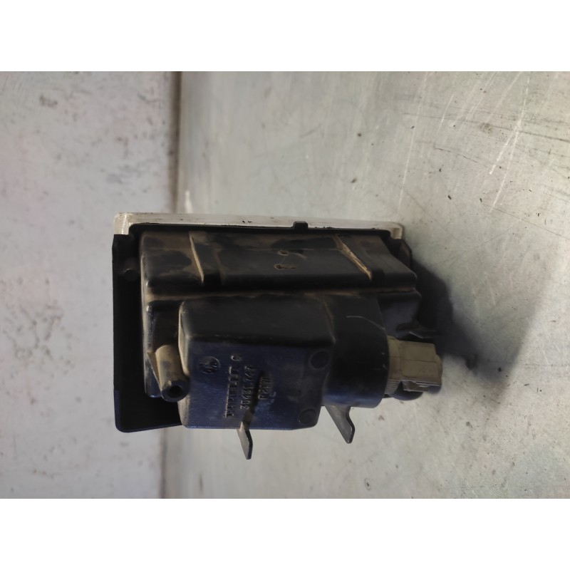 Recambio de piloto delantero izquierdo para iveco trucks eurostar ld 190 e 38 p (375cv) referencia OEM IAM 35431747  