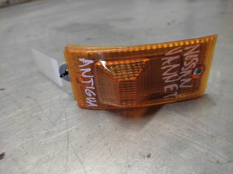 Recambio de piloto delantero derecho para nissan vanette (c 220) vanette furgoneta ´´van´´ referencia OEM IAM PEQUEÑO  