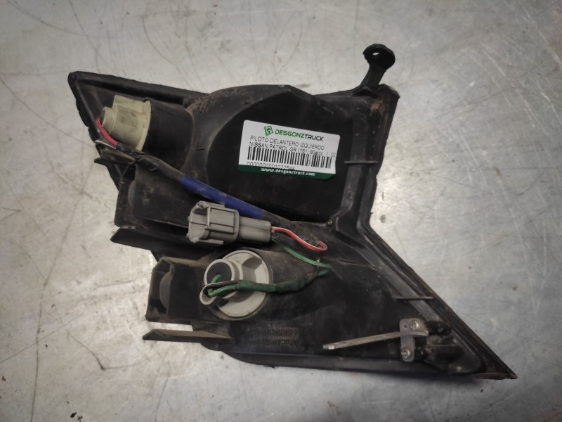 Recambio de piloto delantero izquierdo para nissan patrol gr (y61) básico referencia OEM IAM   