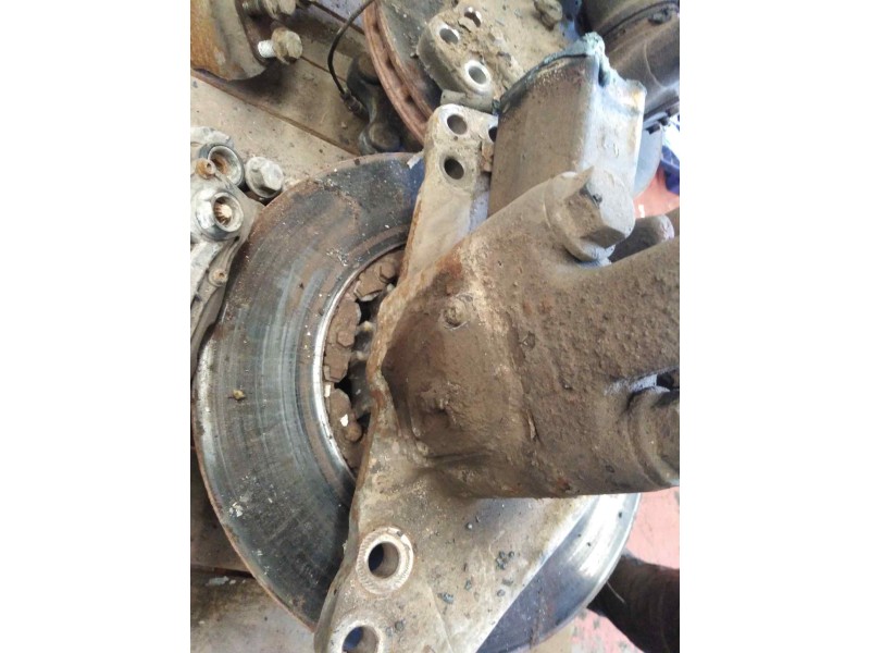 Recambio de mangueta delantera izquierda para daf serie 95 xf .xxx 12.6 diesel referencia OEM IAM   