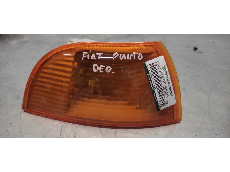 Recambio de piloto delantero derecho para fiat punto berl. (176) 55 s referencia OEM IAM NARANJA  