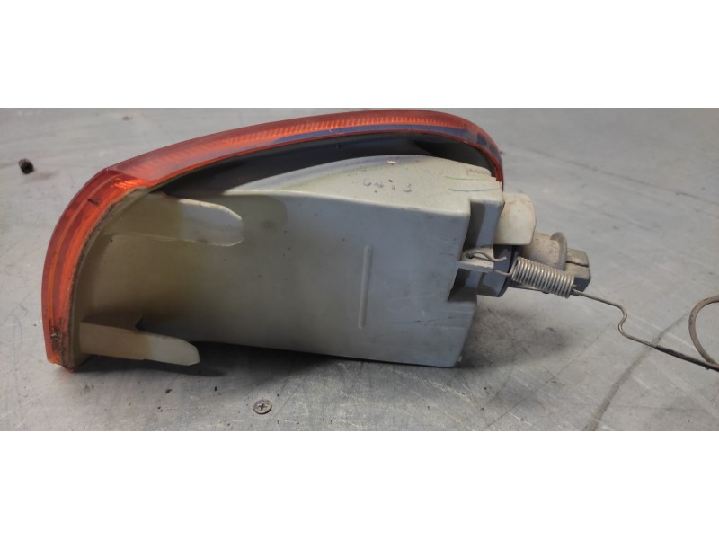 Recambio de piloto delantero derecho para fiat punto berl. (176) 55 s referencia OEM IAM NARANJA  